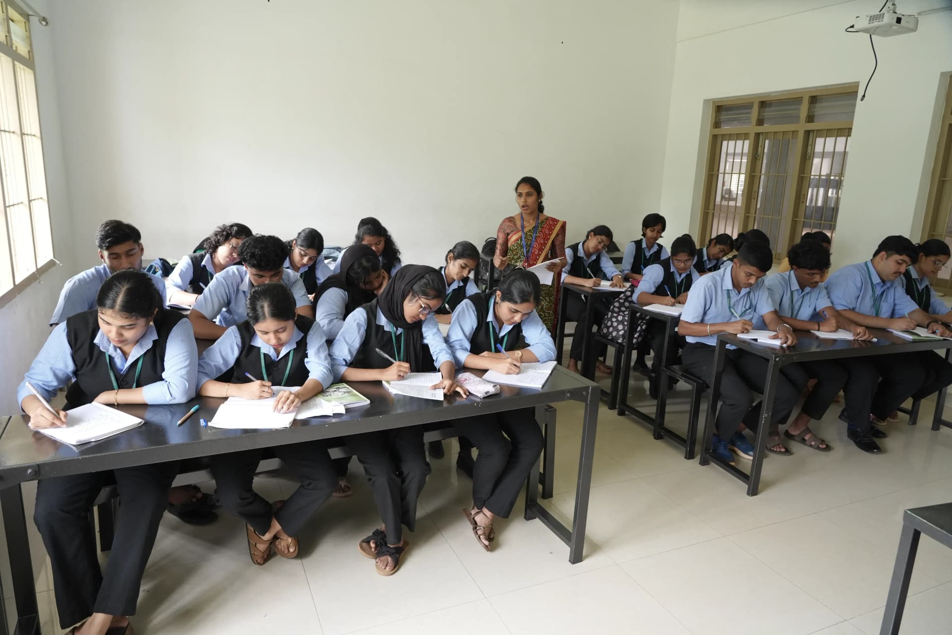college-group-photo